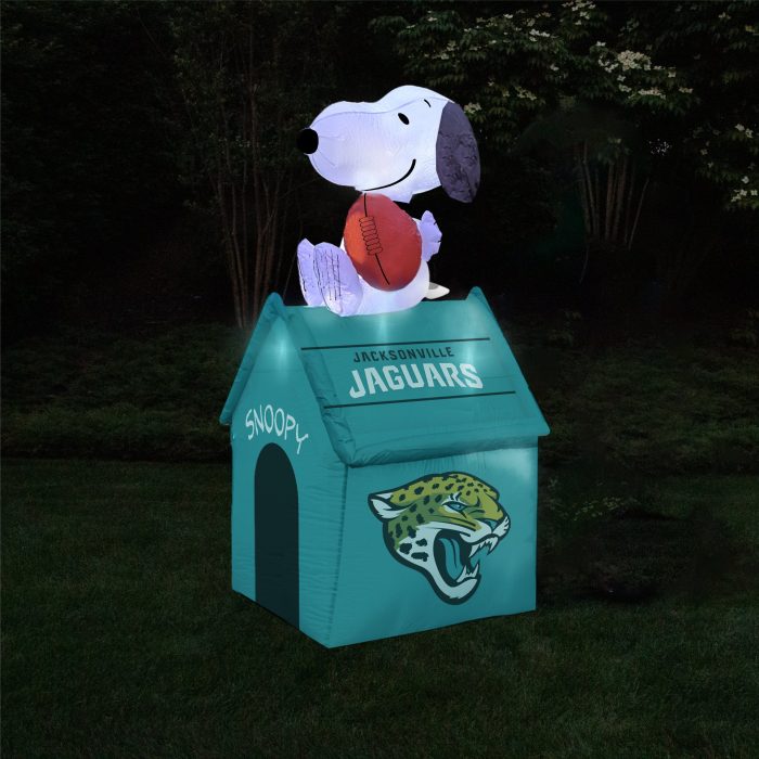 JACKSONVILLEJAGUARS SnoopyDoghouselifestyleshot2