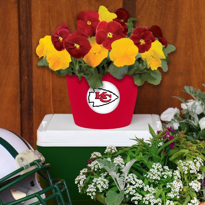Kansas City Chiefs Button Pot lifestyle
